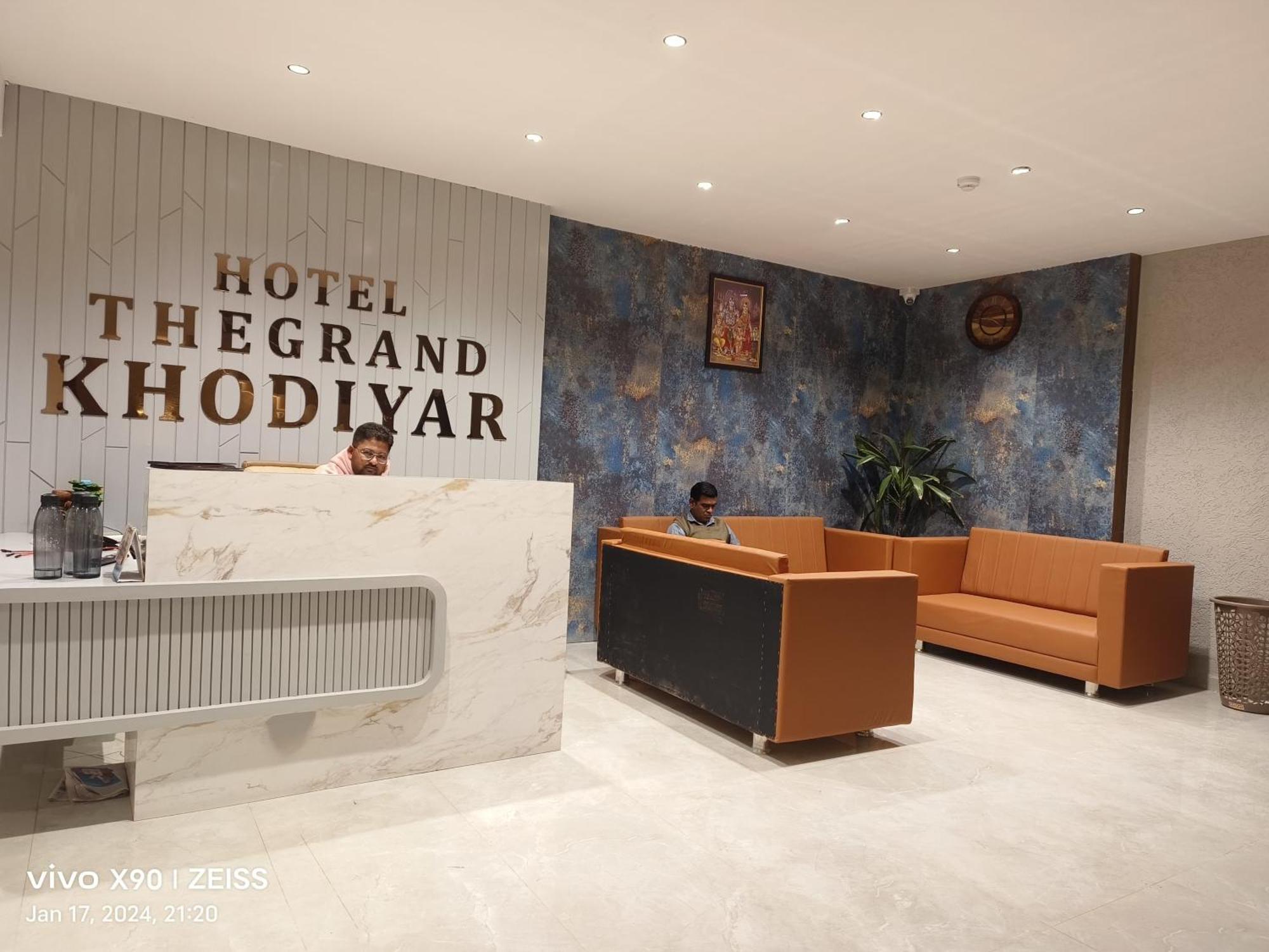 Hotel The Grand Khodiyar Visnagar Экстерьер фото
