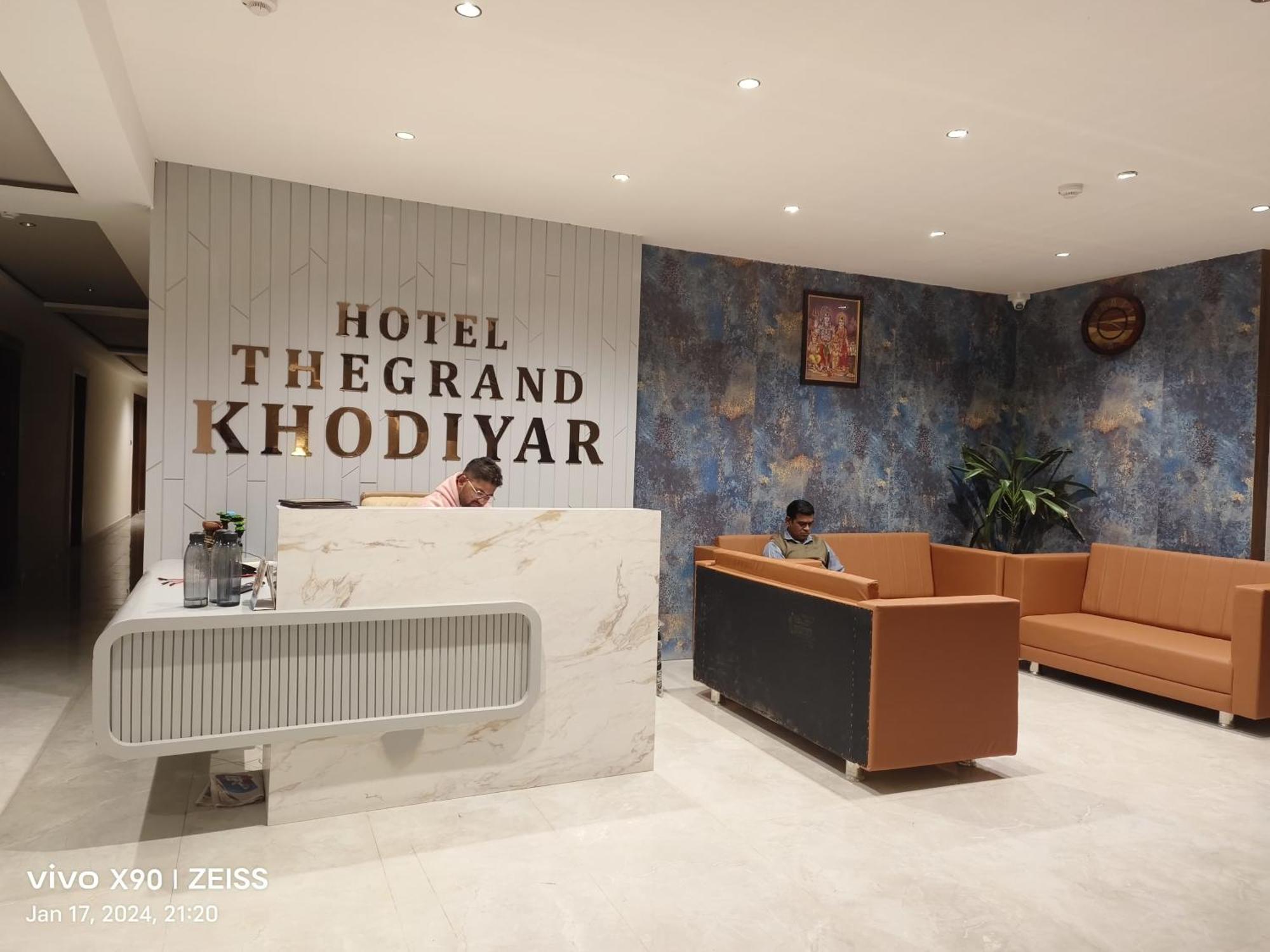 Hotel The Grand Khodiyar Visnagar Экстерьер фото