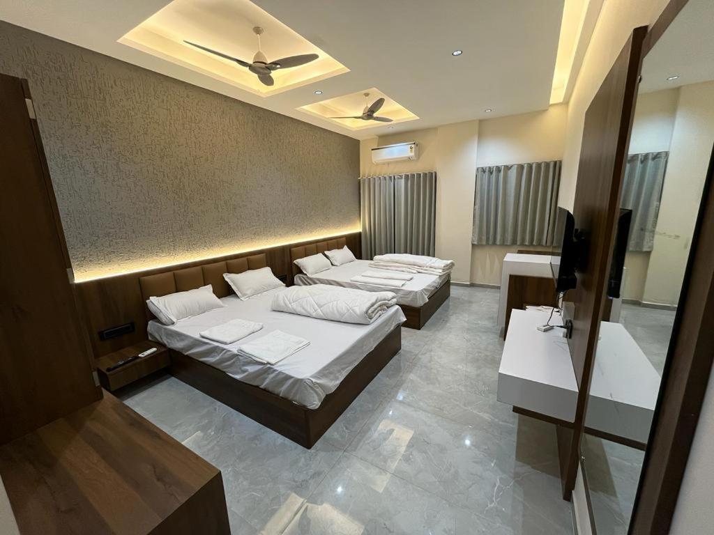 Hotel The Grand Khodiyar Visnagar Экстерьер фото